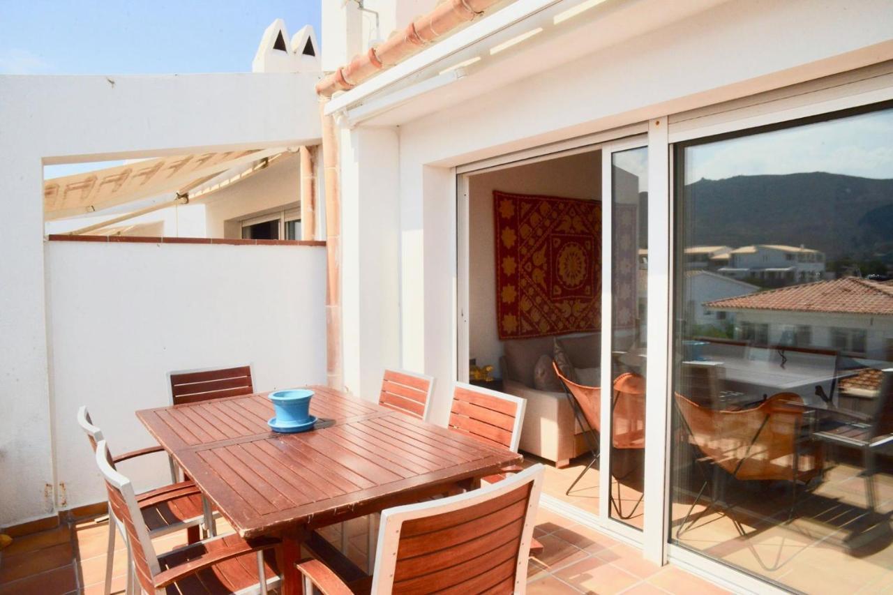 Beachfront Duplex With Terrace And Sea Views - Cadaqués Exterior foto